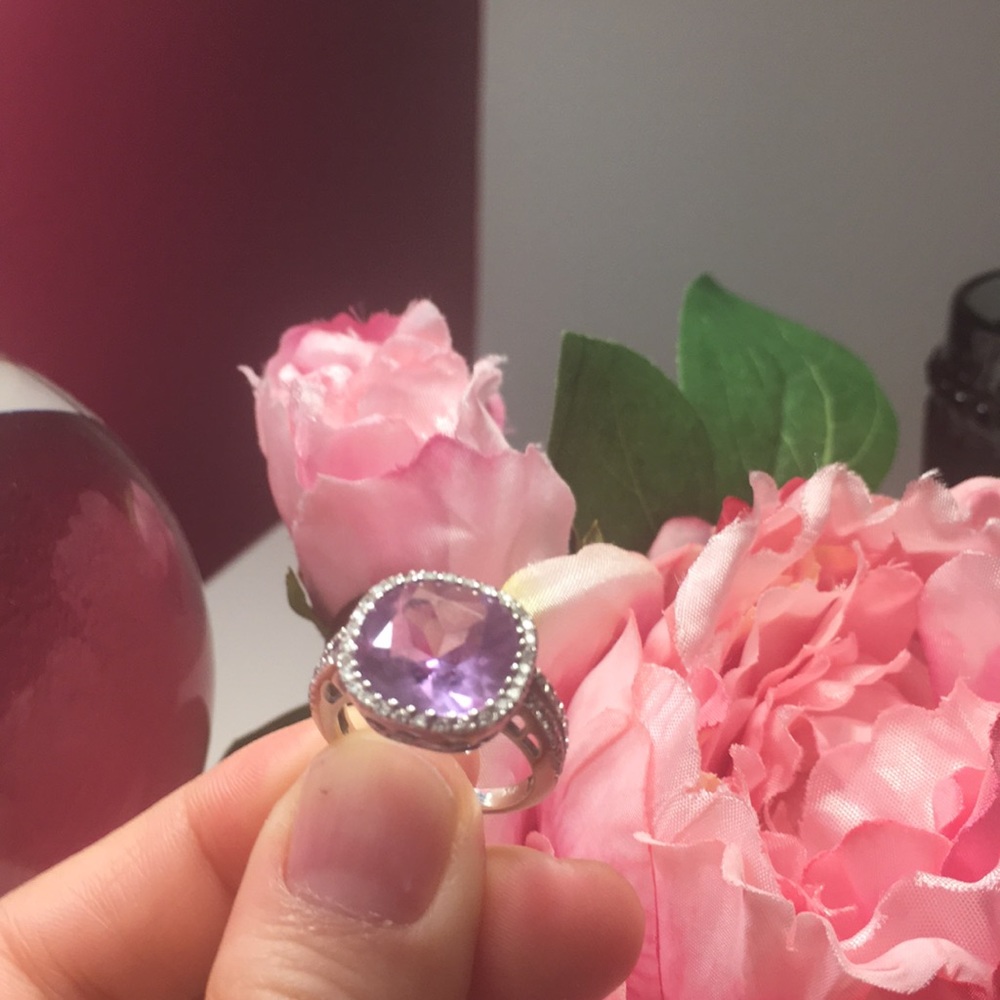 🔻REDUCED! Stunning 8.1 carat white gold ring